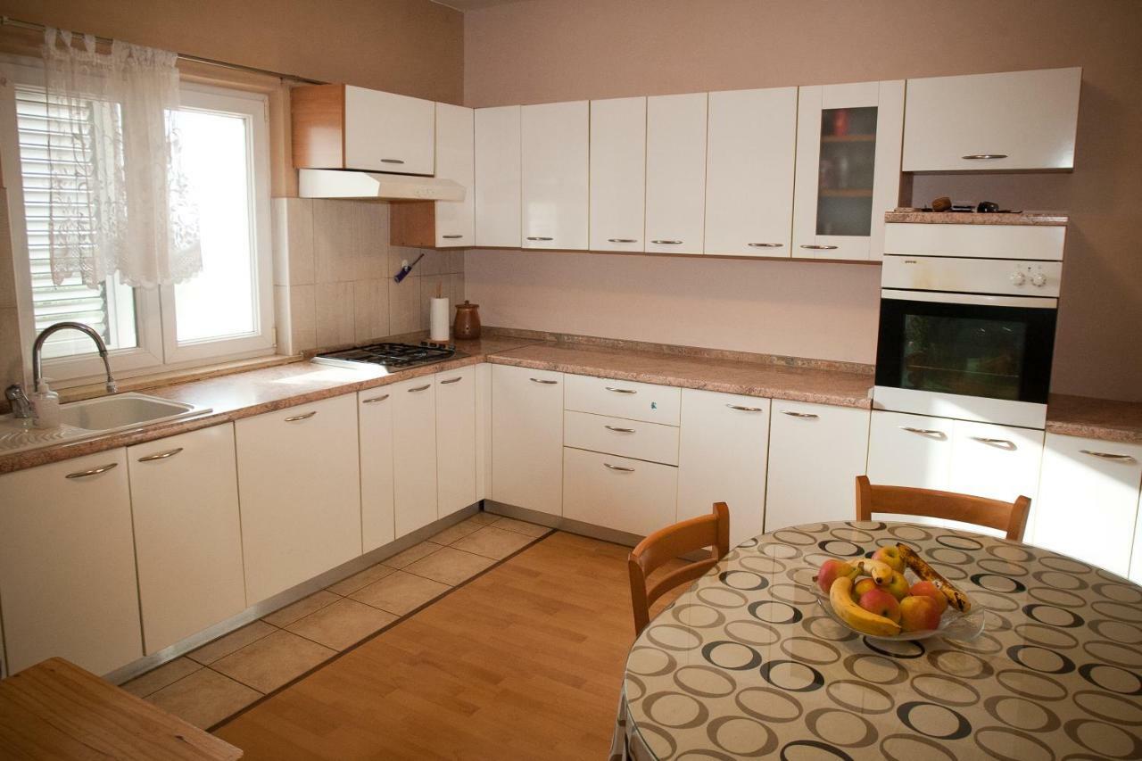 Apartman Ana Radovin Экстерьер фото